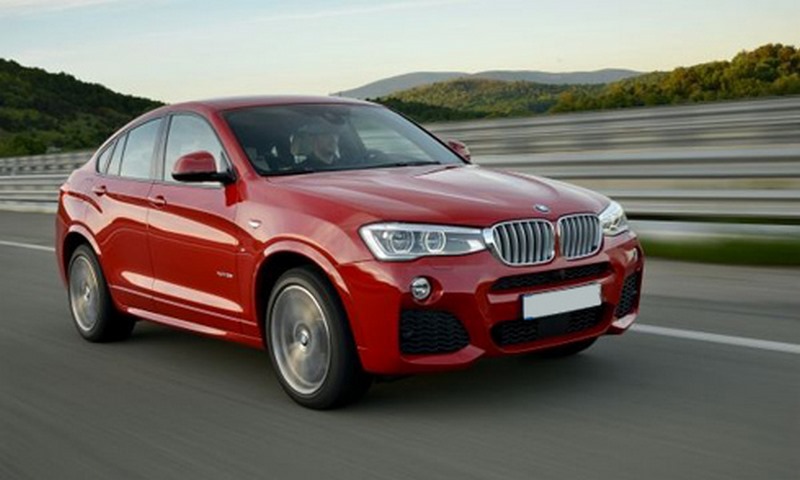 Ngoại thất của BMW X4 được trang bị gói X-Line tiêu chuẩn