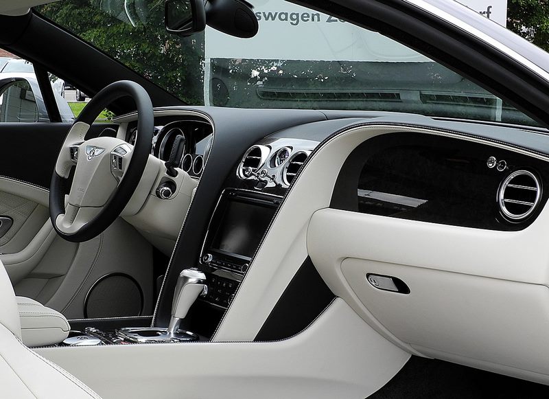 Bên trong Bentley GT Speed 2013 với sự xa hoa và tiện nghi vượt trội