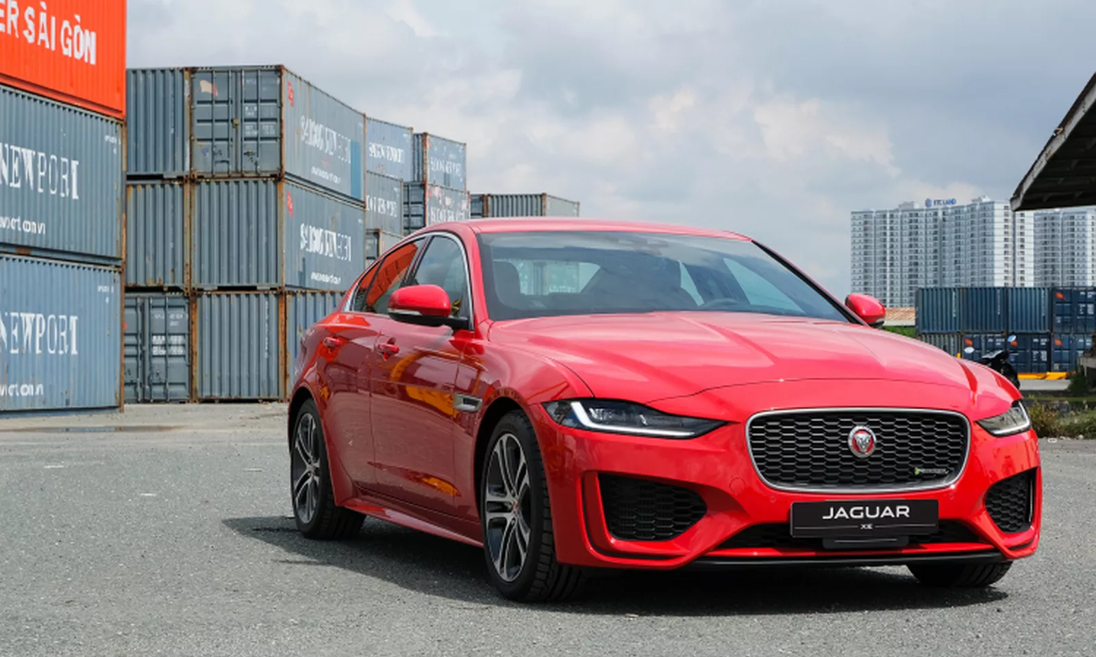 Jaguar XE 2021