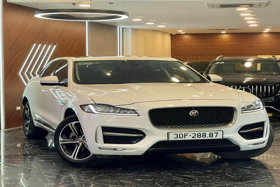 Jaguar F-Pace 2016