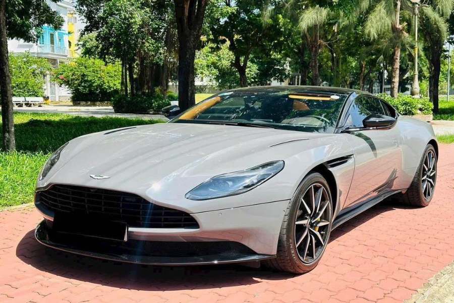 Aston Martin DB11 nổi tiếng