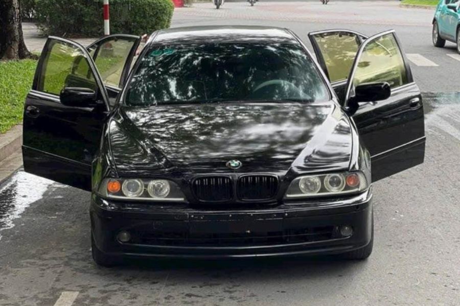 BMW 525i số tự động