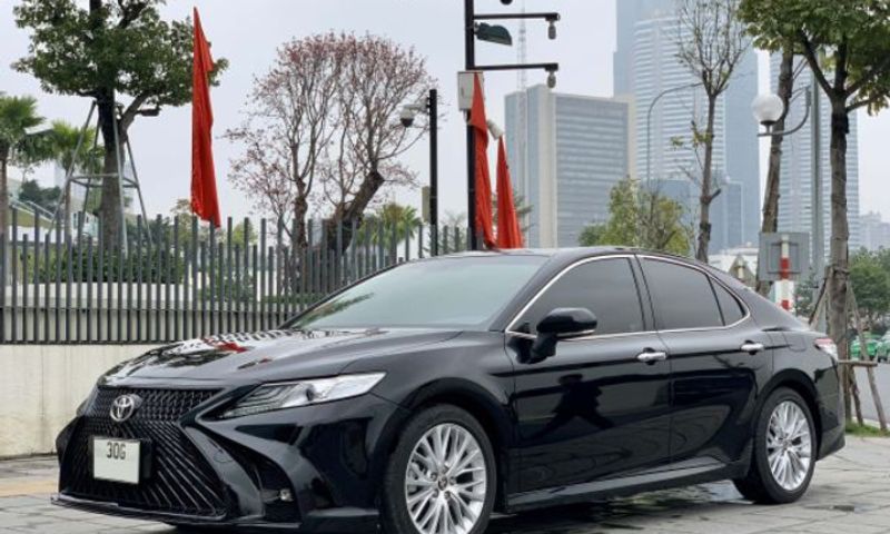 Lựa chọn mua xe Camry cũ đúng giá, an toàn 