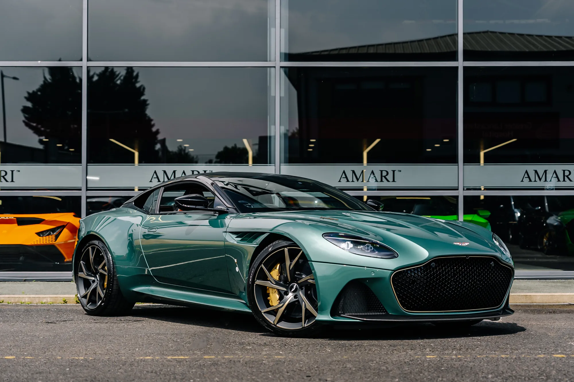 Aston Martin DBS Superleggera