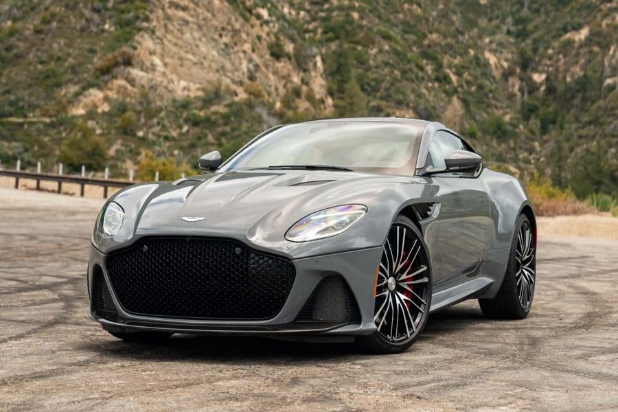 Aston Martin DBS Superleggera
