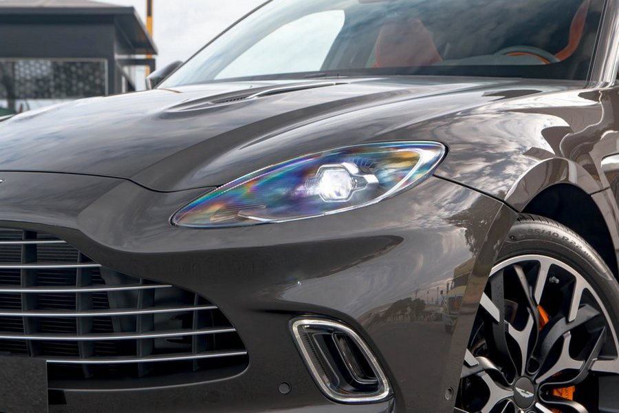 Aston Martin DBX 2023