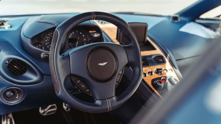Aston Martin One 77