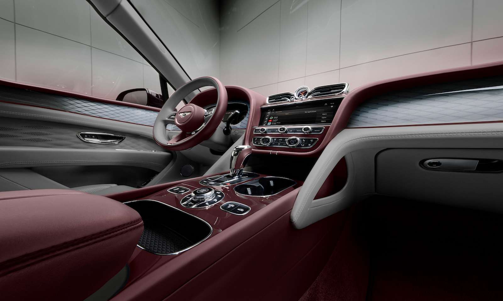 Bentayga Atelier Edition 2025