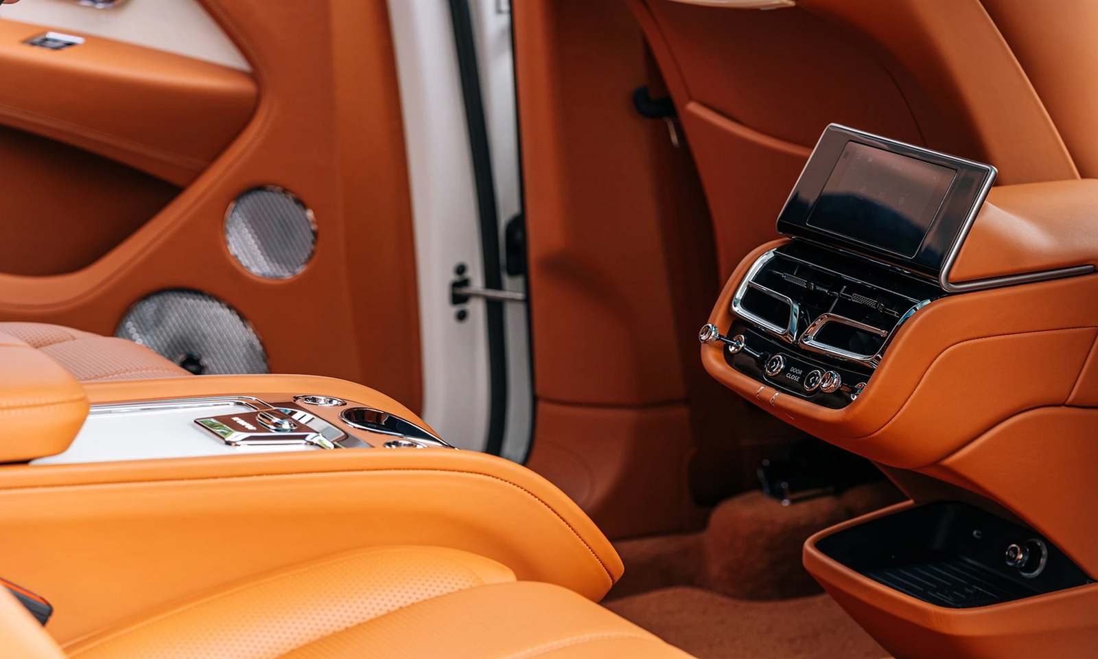 Bentayga EWB Azure 2022