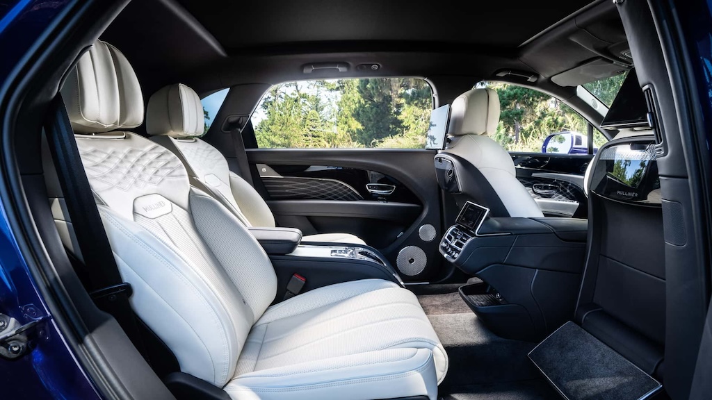 Bentayga EWB Mulliner 2024