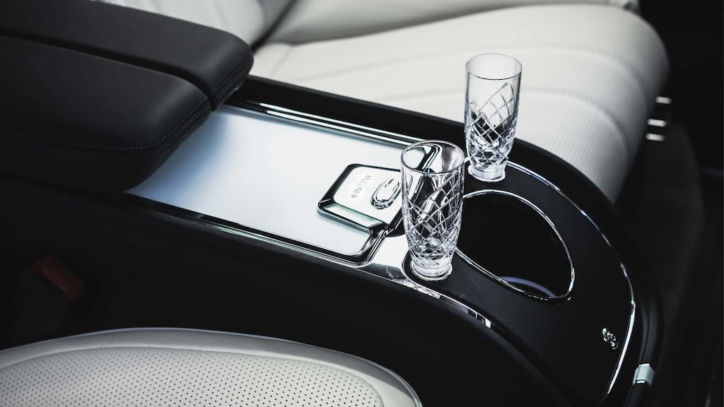 Bentayga EWB Mulliner 2024