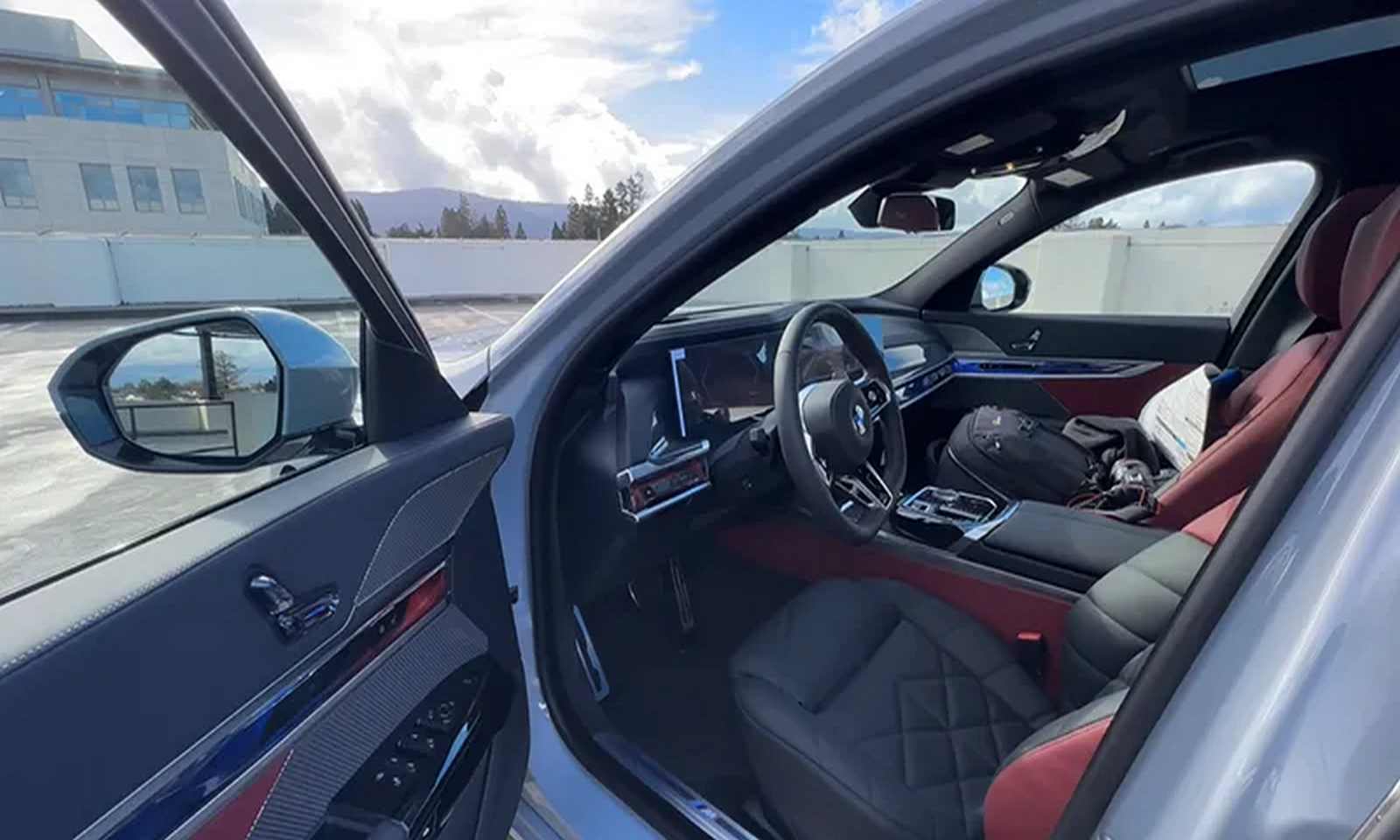 BMW 740i Pure Excellence 2024