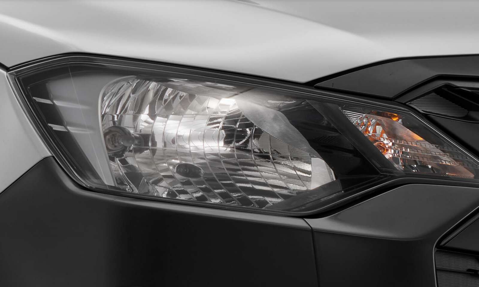 ISUZU DMAX UTZ 4x4 MT 2025
