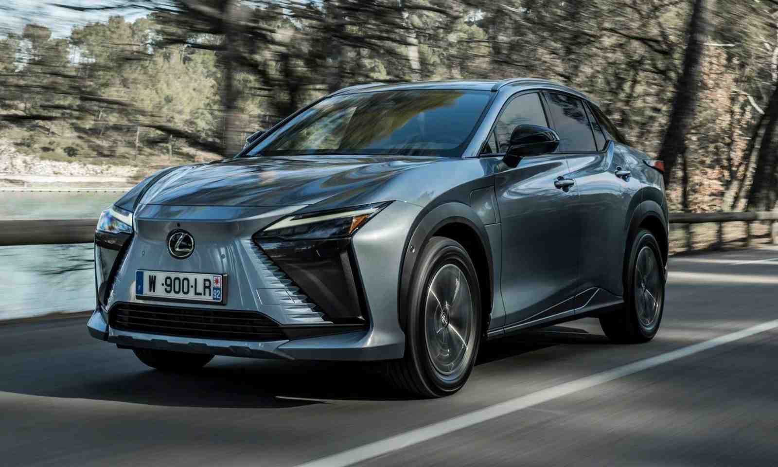 Lexus RZ