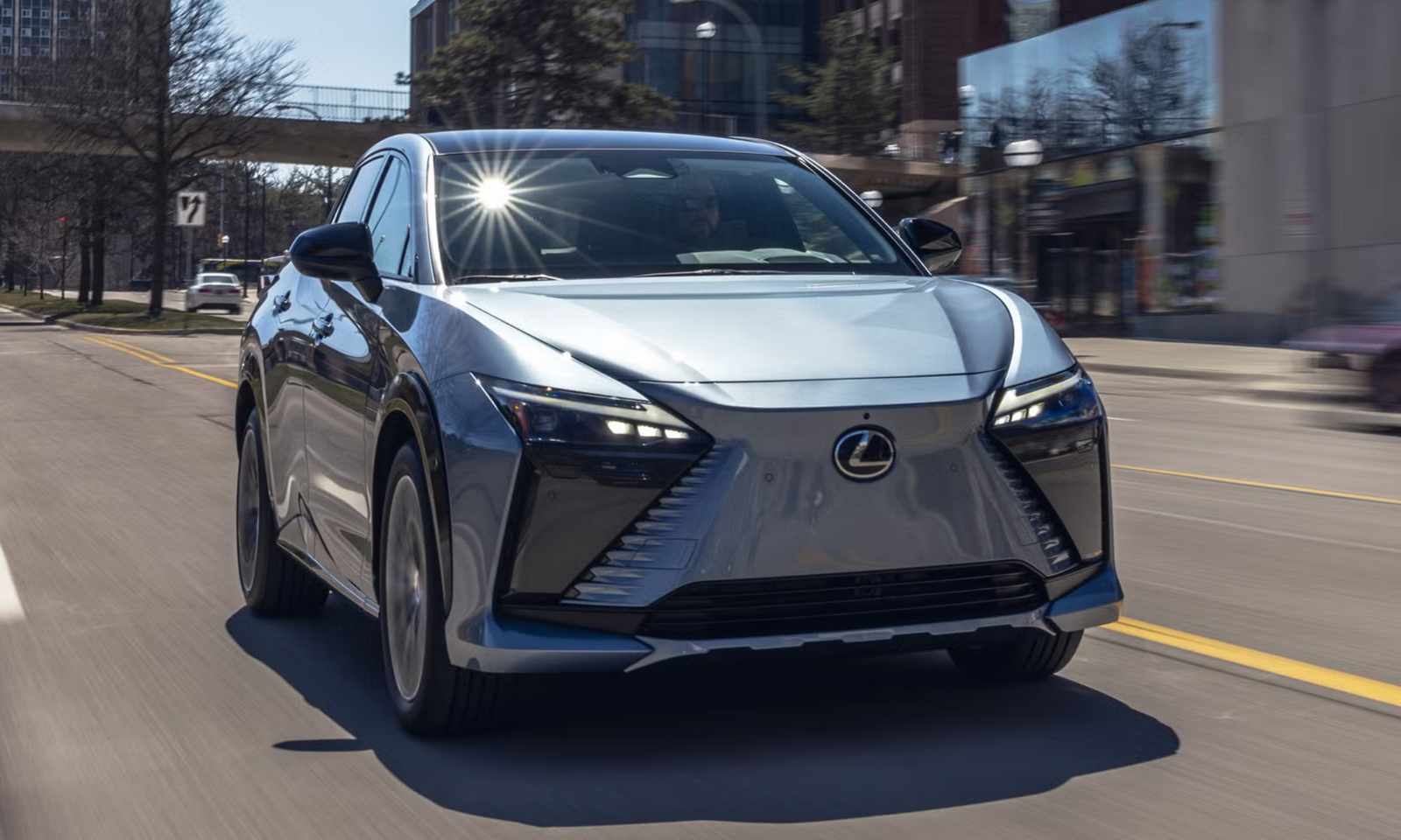 Lexus RZ