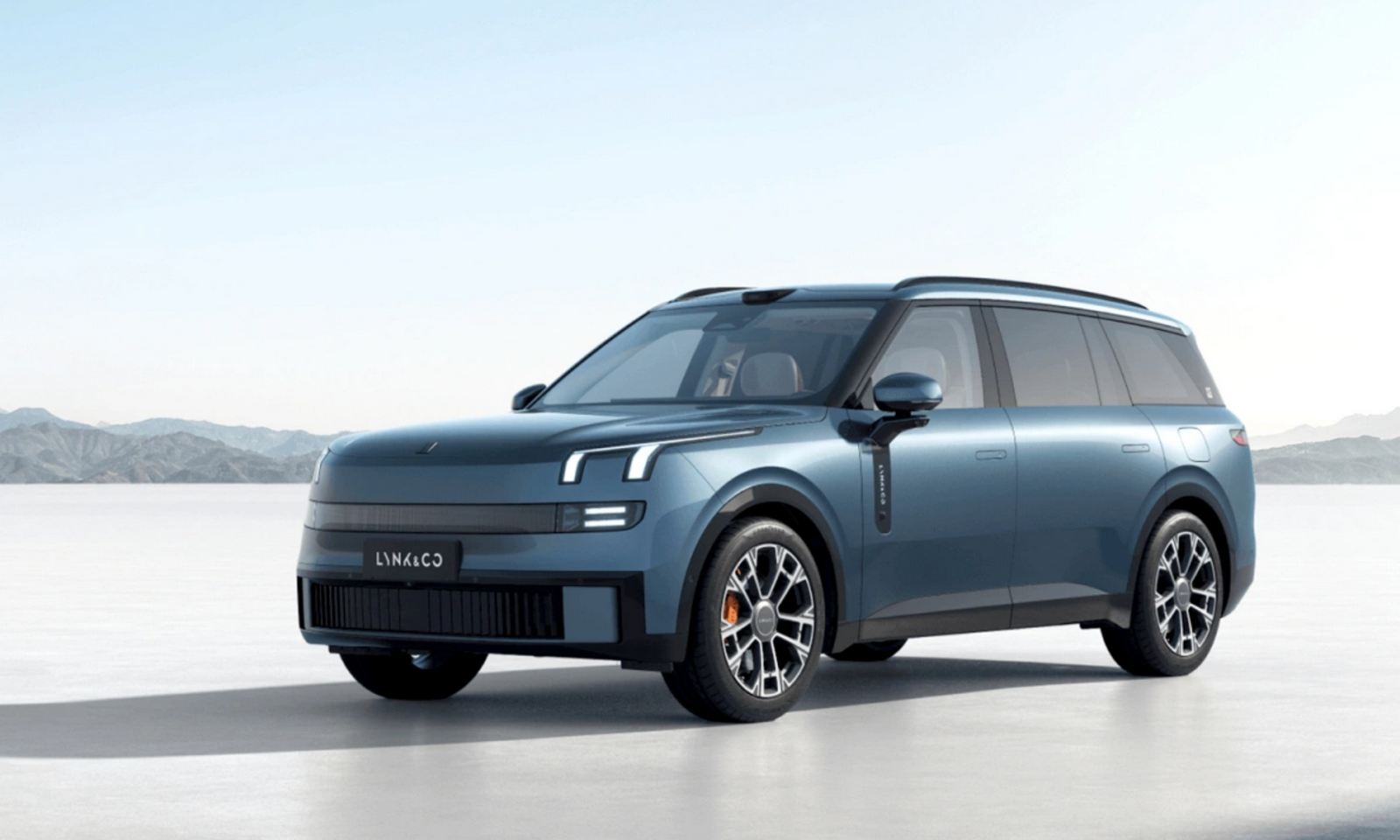 Lynk & Co 900