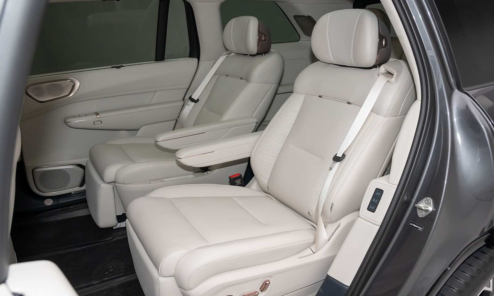 Lynk & Co 900